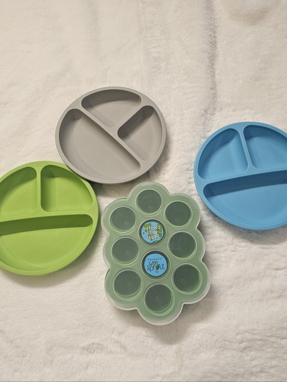 3 Wee Sprout Kids Silicone Divided Plates and Snack Pod Freezer Set